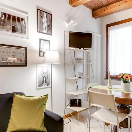 アパート Mazzini